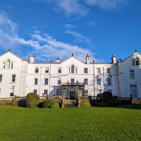 Court Colman Manor Casa de hóspedes Bridgend  Exterior foto