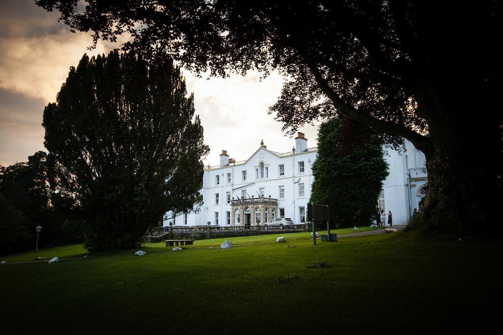 Court Colman Manor Casa de hóspedes Bridgend  Exterior foto